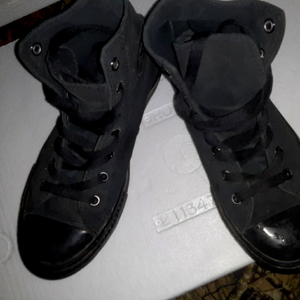 All black high top converse - Picture 1 of 2